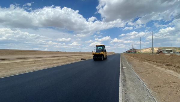 進入7月，“三伏天”接踵而至，一向涼爽的蘭州新區(qū)也被迫開啟了“燒烤模式”。這個“只有開著空調(diào)才能續(xù)命”的“好天氣