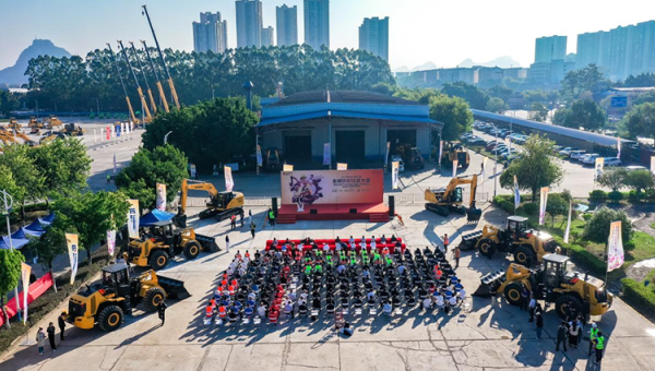 近日，2024年桂渝川甘青新六?。▍^(qū)、市）西部陸海新通道建設(shè)全國引領(lǐng)性勞動(dòng)和技能競賽決賽圓滿舉辦。甘肅省代表隊(duì)取得集體第三名的好成績，甘肅建投職工肖登安奪得第一名，李文斌、張有德分獲第七名、第九名佳績