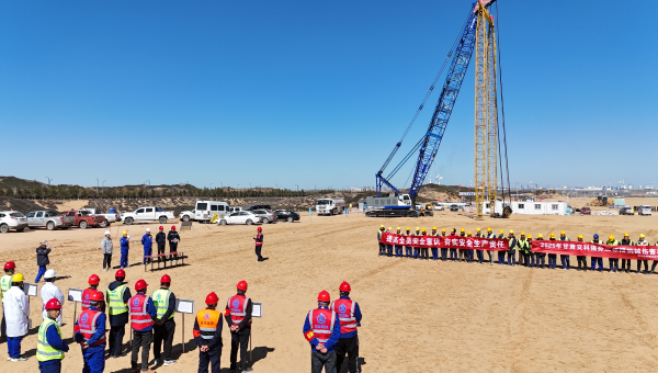 “有人員受傷，立刻停止作業(yè)，無關人員請離場！”“四號區(qū)域發(fā)生機械傷害事故，傷員腿部受傷嚴重無法移動，請速來救援！”近日，交科公司陜西榆林循環(huán)經(jīng)濟煤炭綜合利用項目開展了“提高全員安全意識夯實安全生產(chǎn)責任
